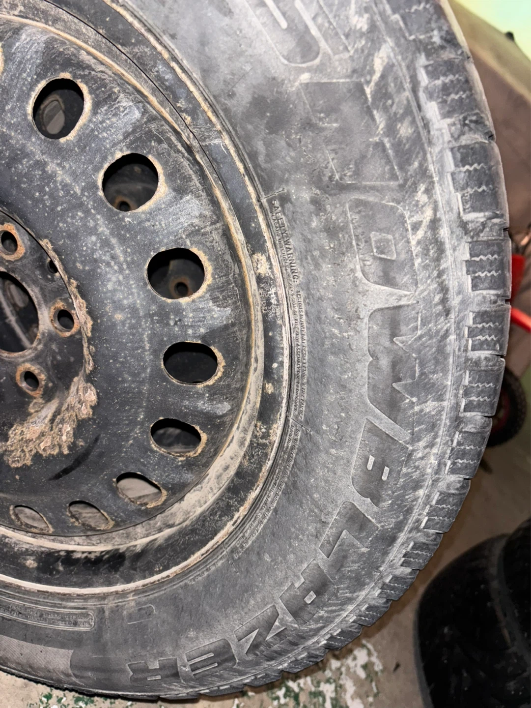 225/65R17 Winter Tires on Rims - photo 5