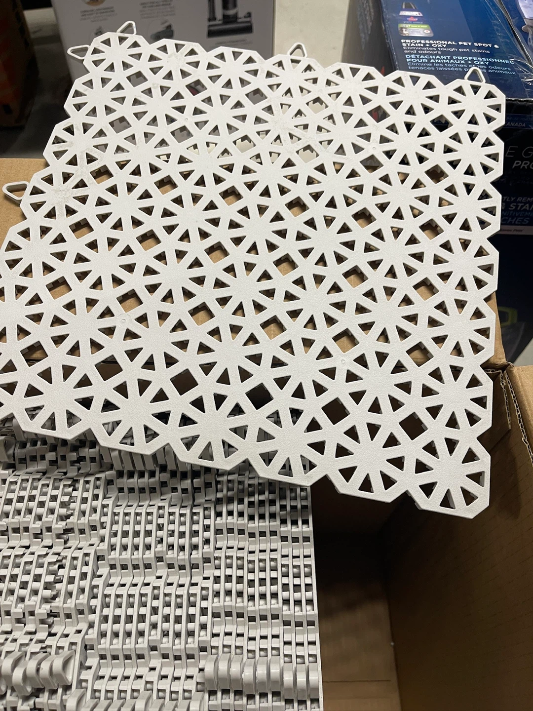 White Interlocking Modular Patio Tiles - photo 2