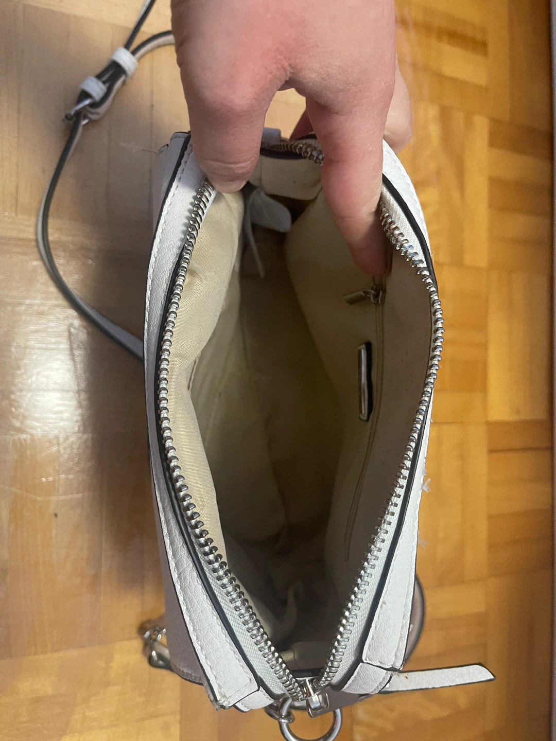 White Crossbody Purse - photo 4
