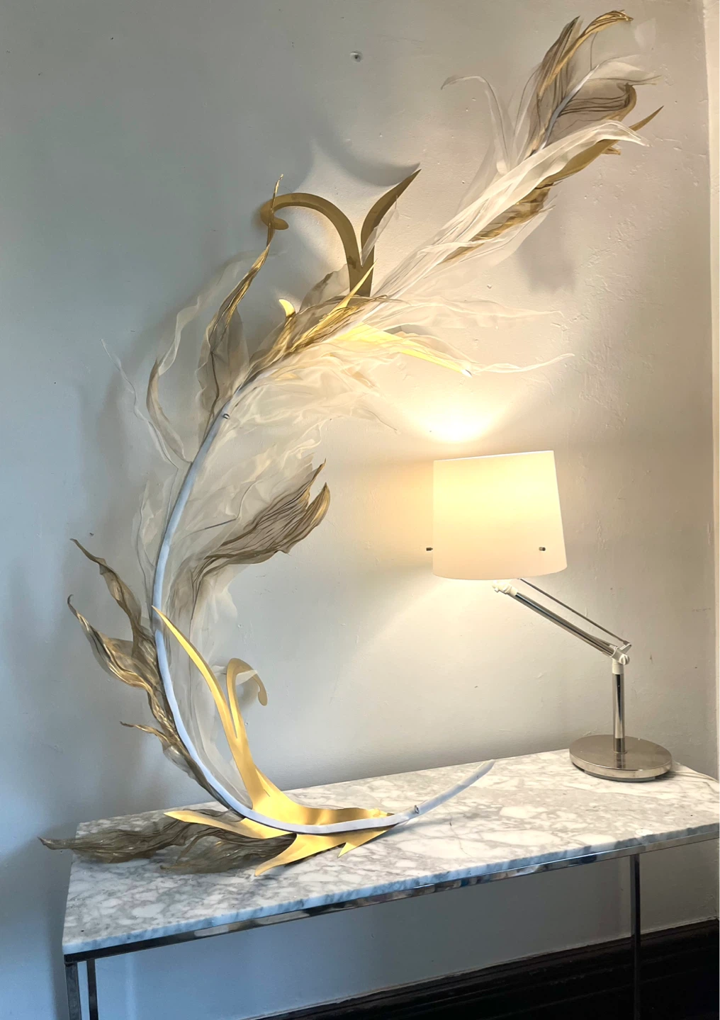 Large White and Gold Feather-like Wall Art/Sculpture - photo 3