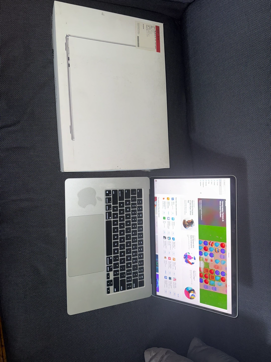Apple MacBook Air 15-inch M3 8G  256GB 10/10 condition - photo 2