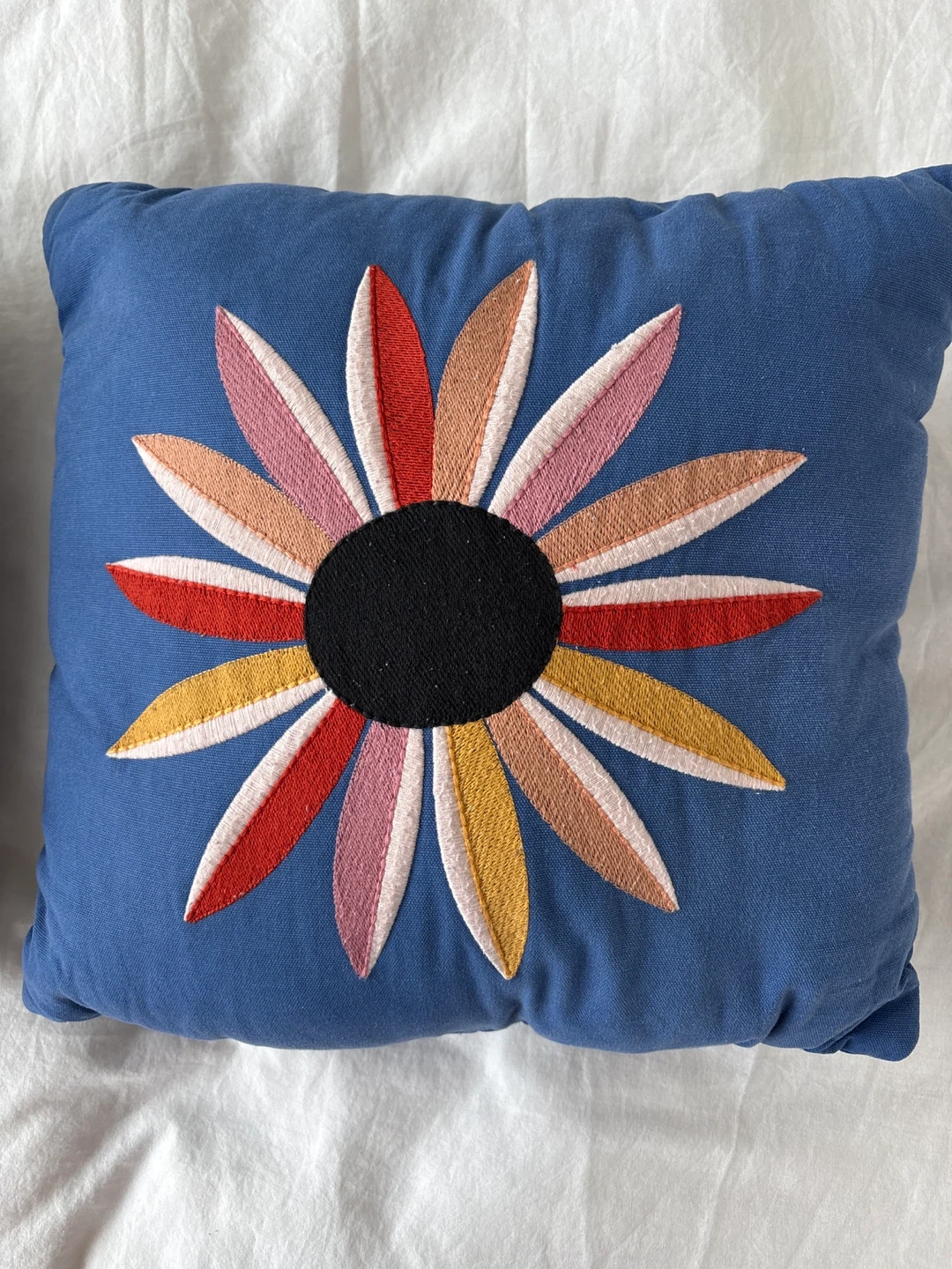 Set of 2 Decorative Throw Pillows - photo 2