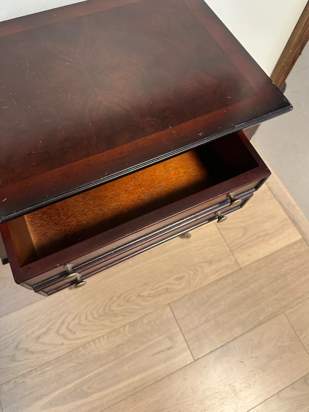Bombay side table - photo 2