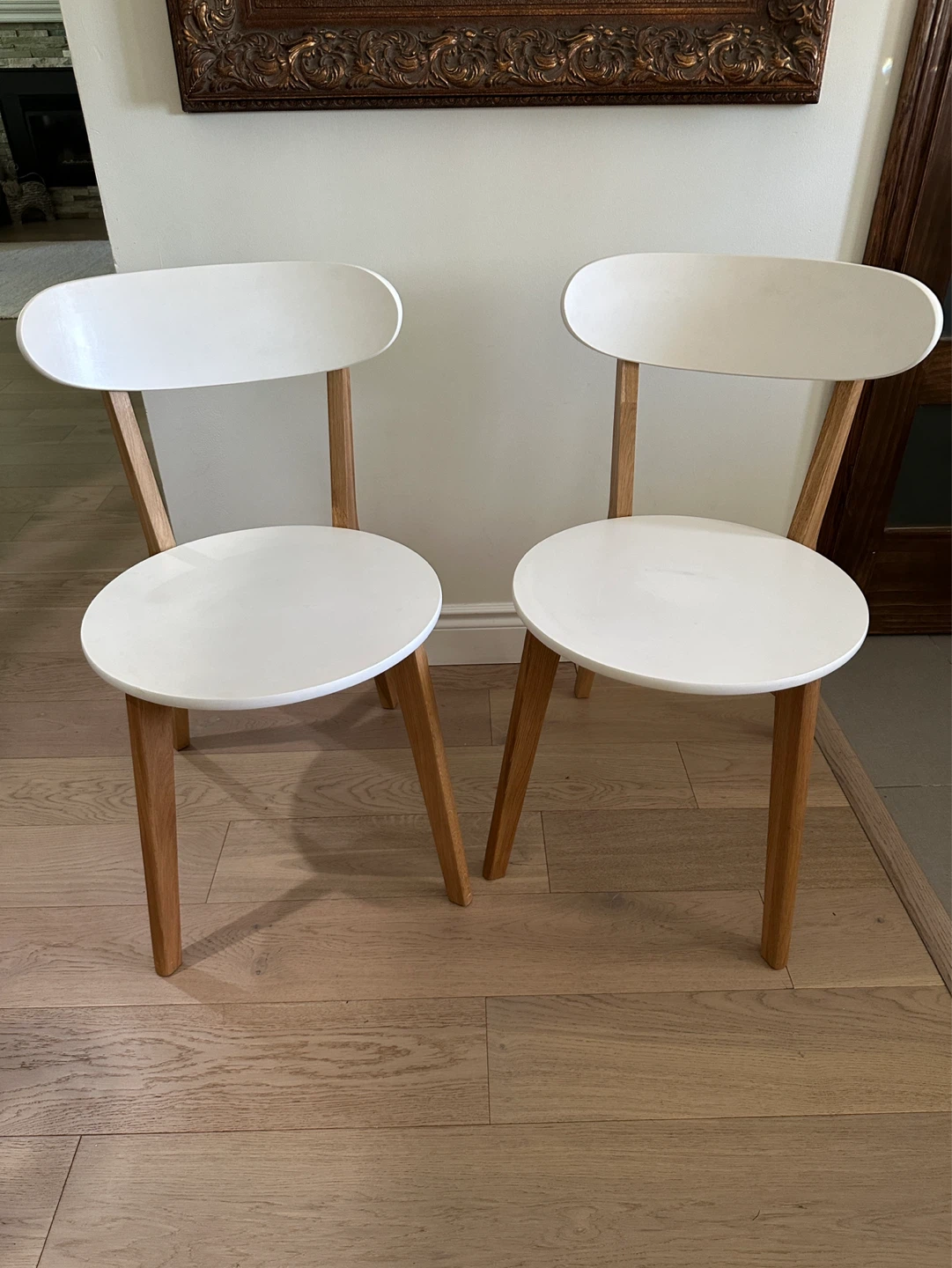 Set of 2 White Modern Dining Chairs