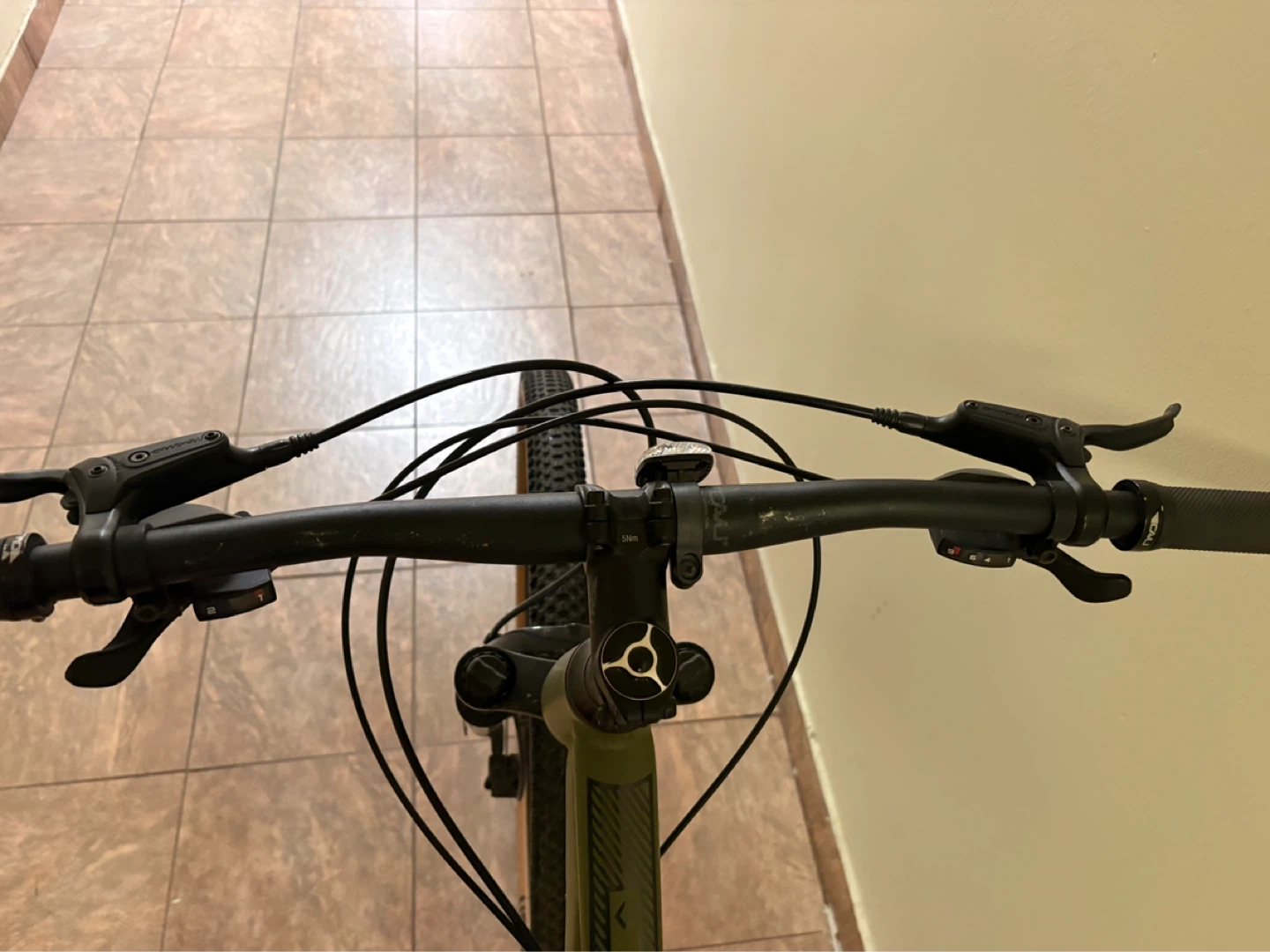 Diamondback Mountain Bike - photo 5