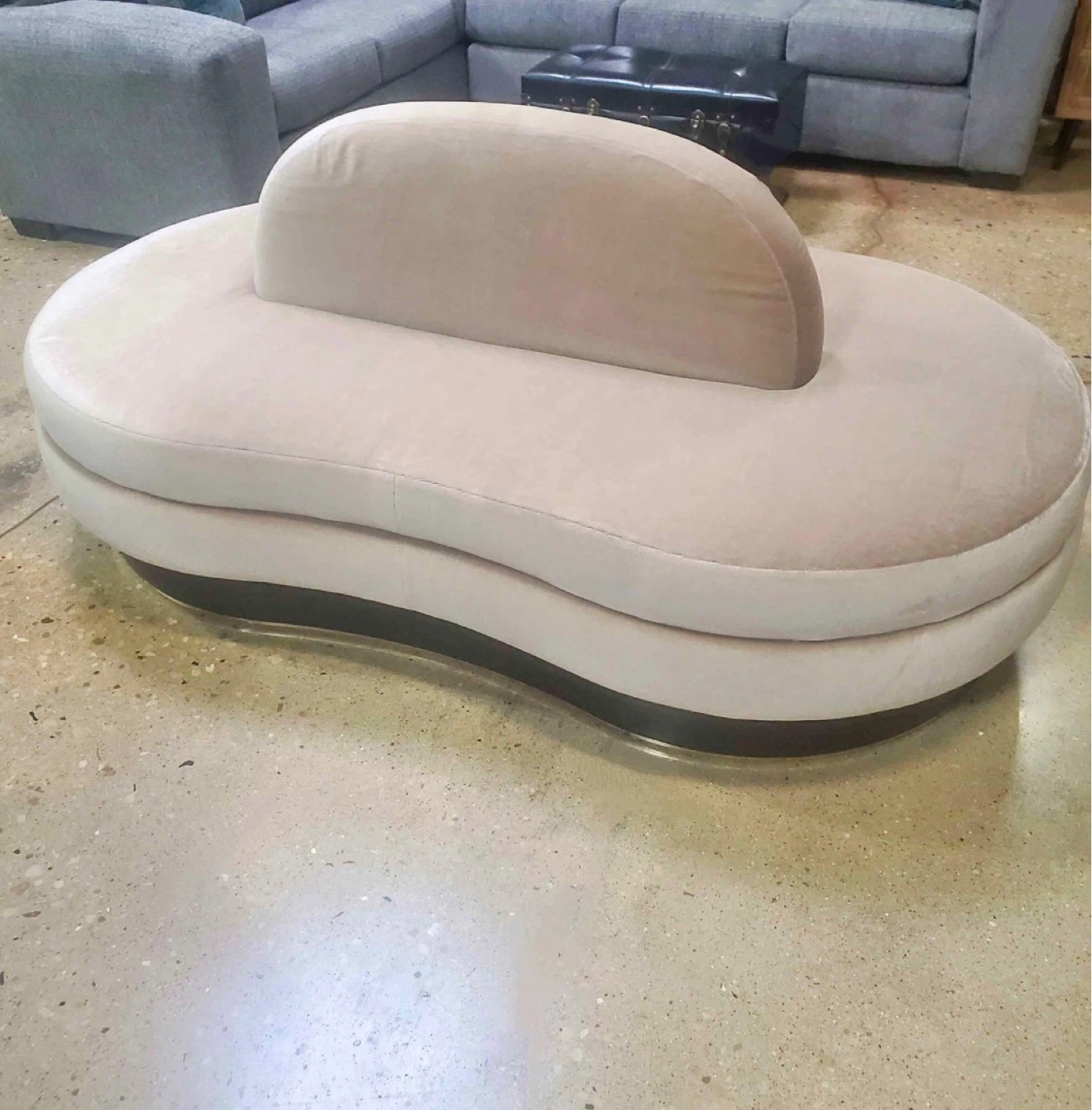 New Modern Artsy Beige Upholstered Lounge Seating Sofa - photo 2