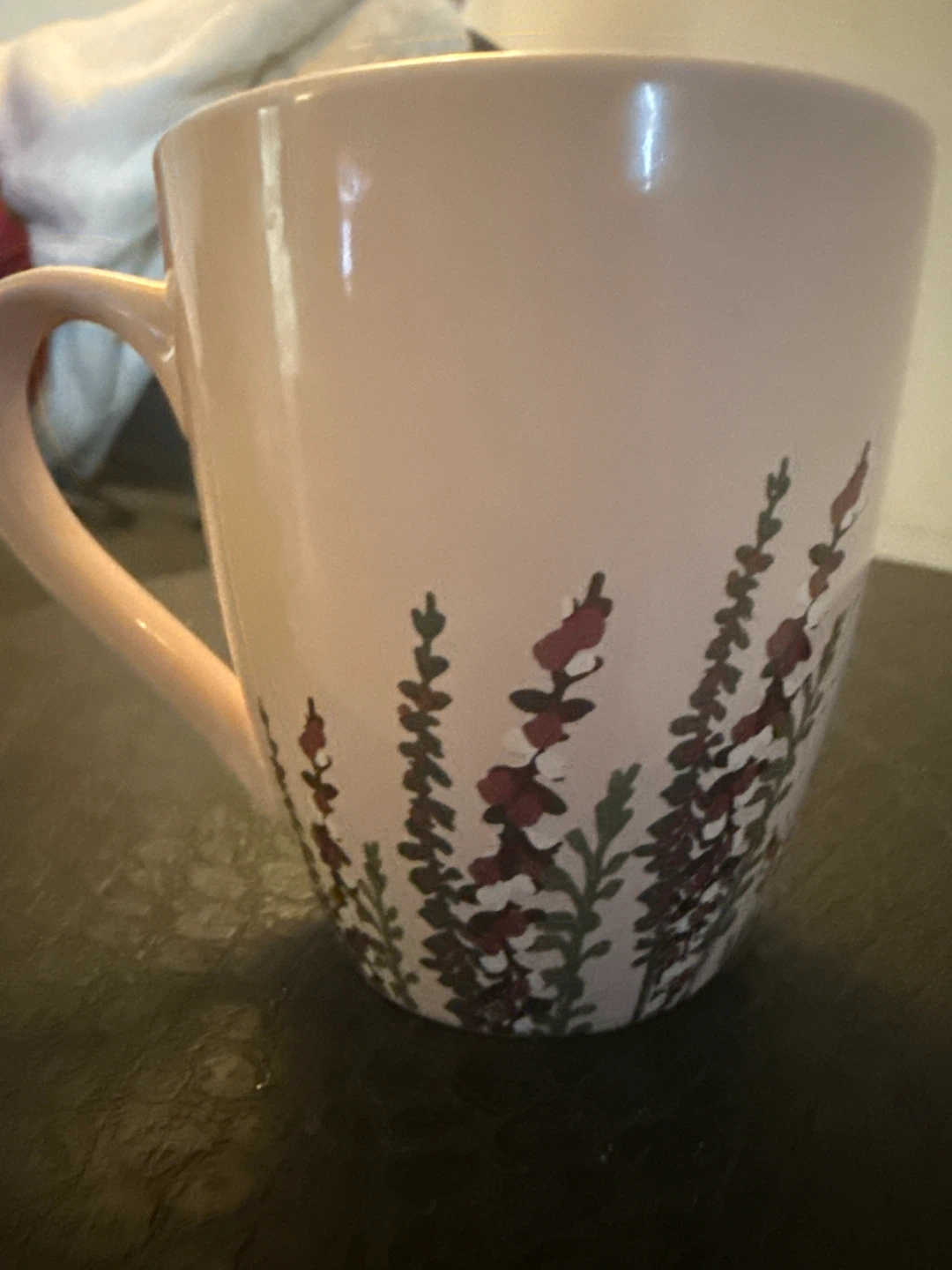 Pink mug with floral design