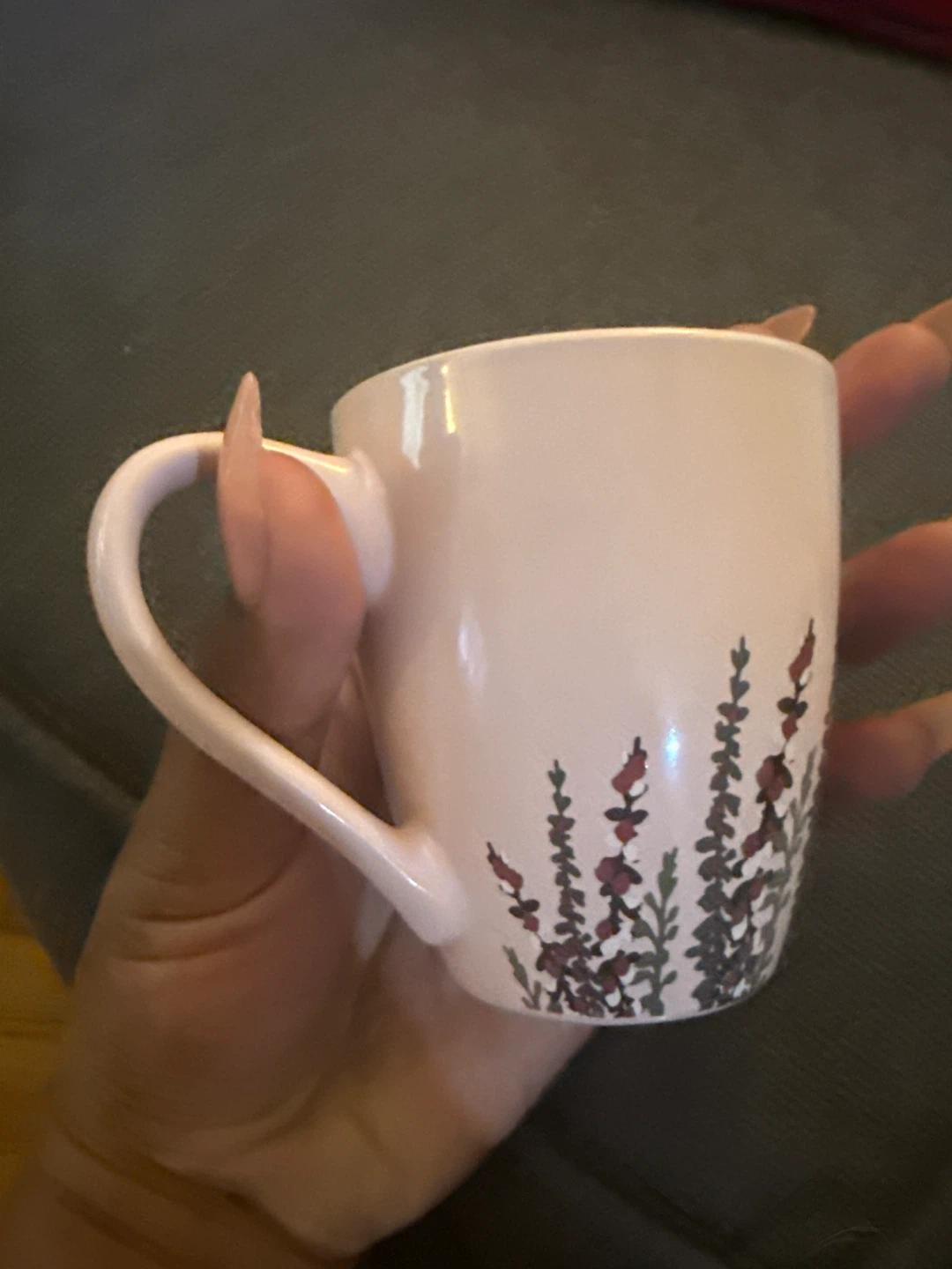Pink mug with floral design - photo 2