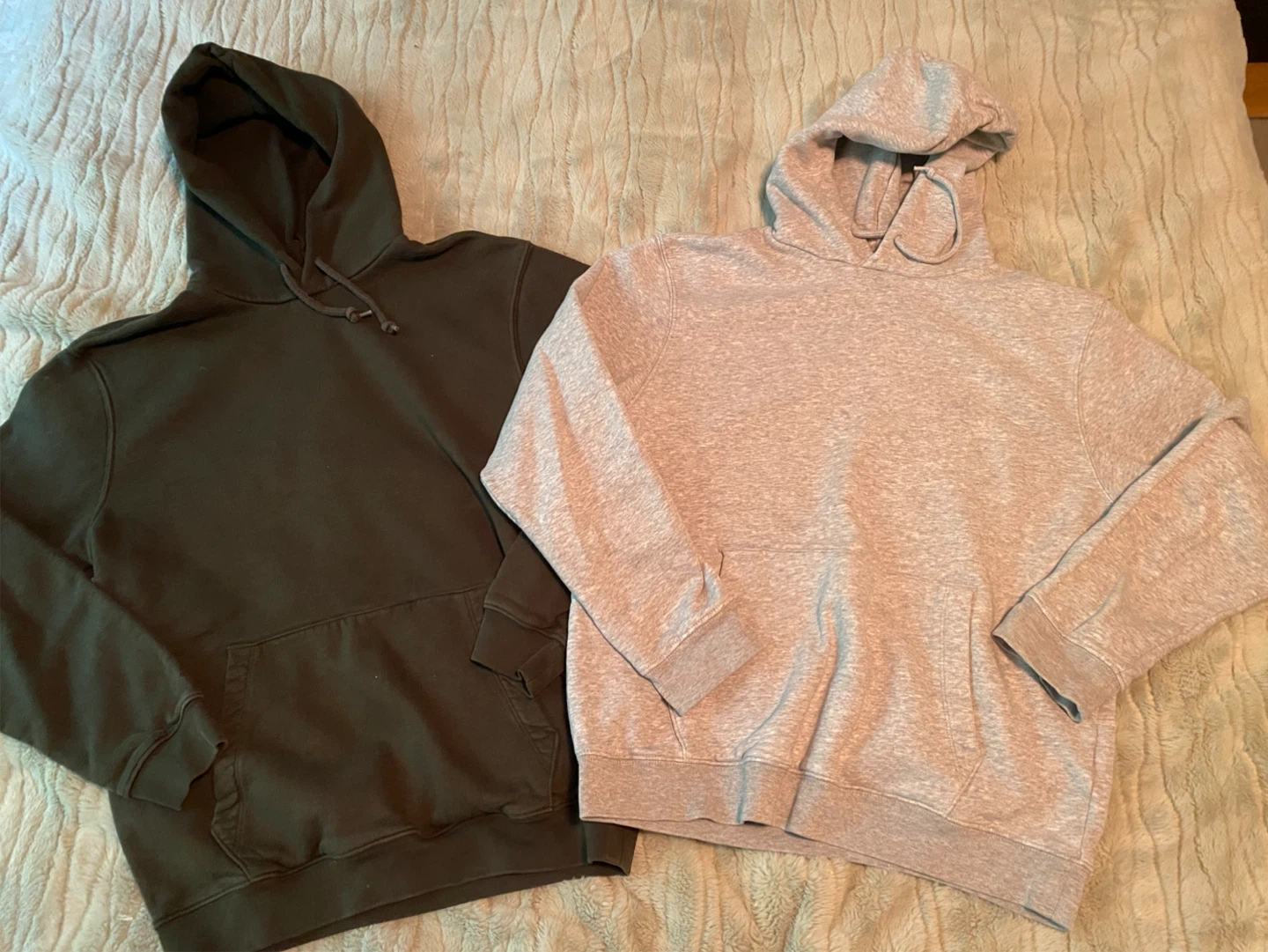 Bundle of 2 Hoodies - Dark Green and Light Grey