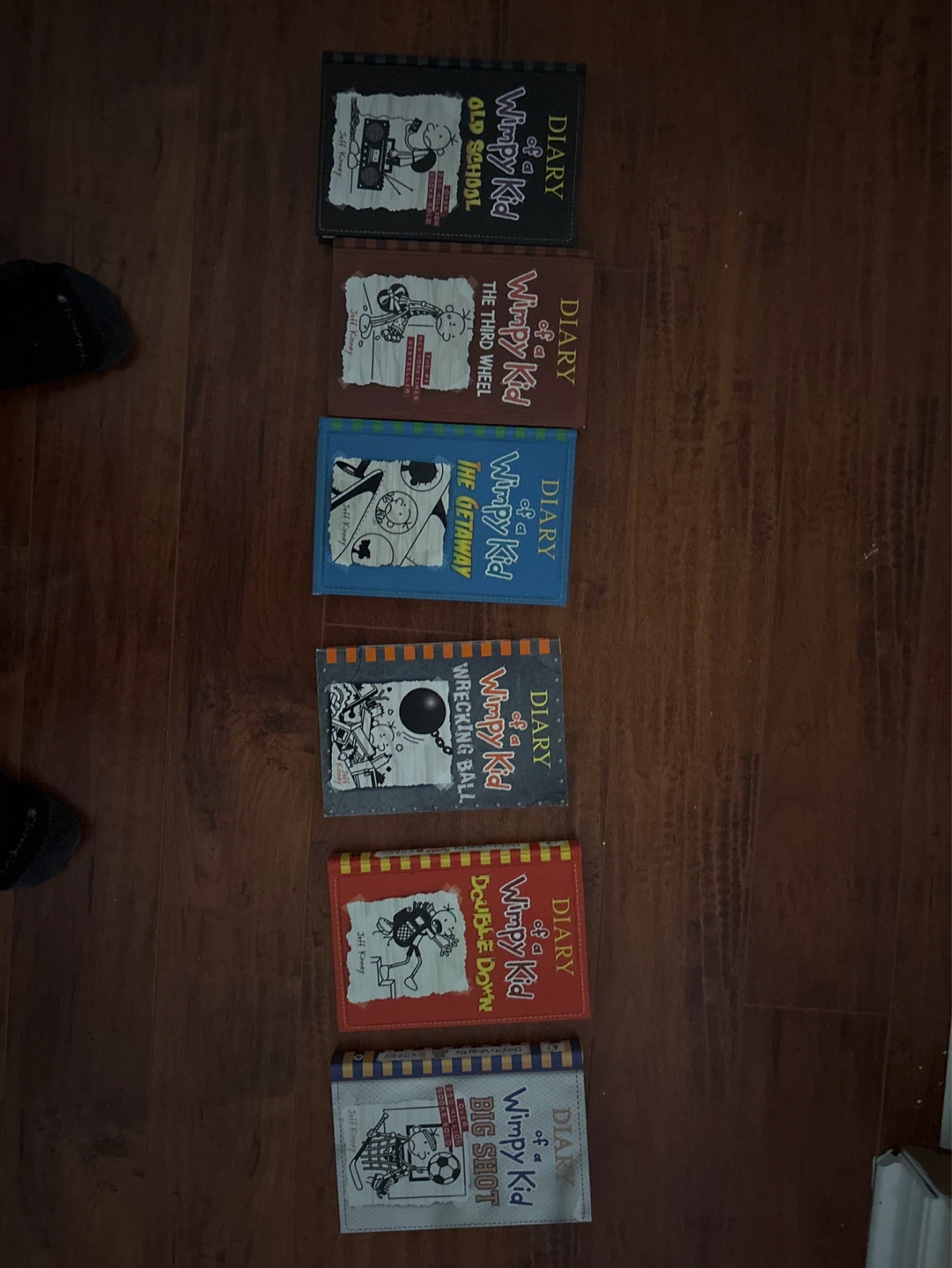 Diary of a Wimpy Kid Book Set - Read description