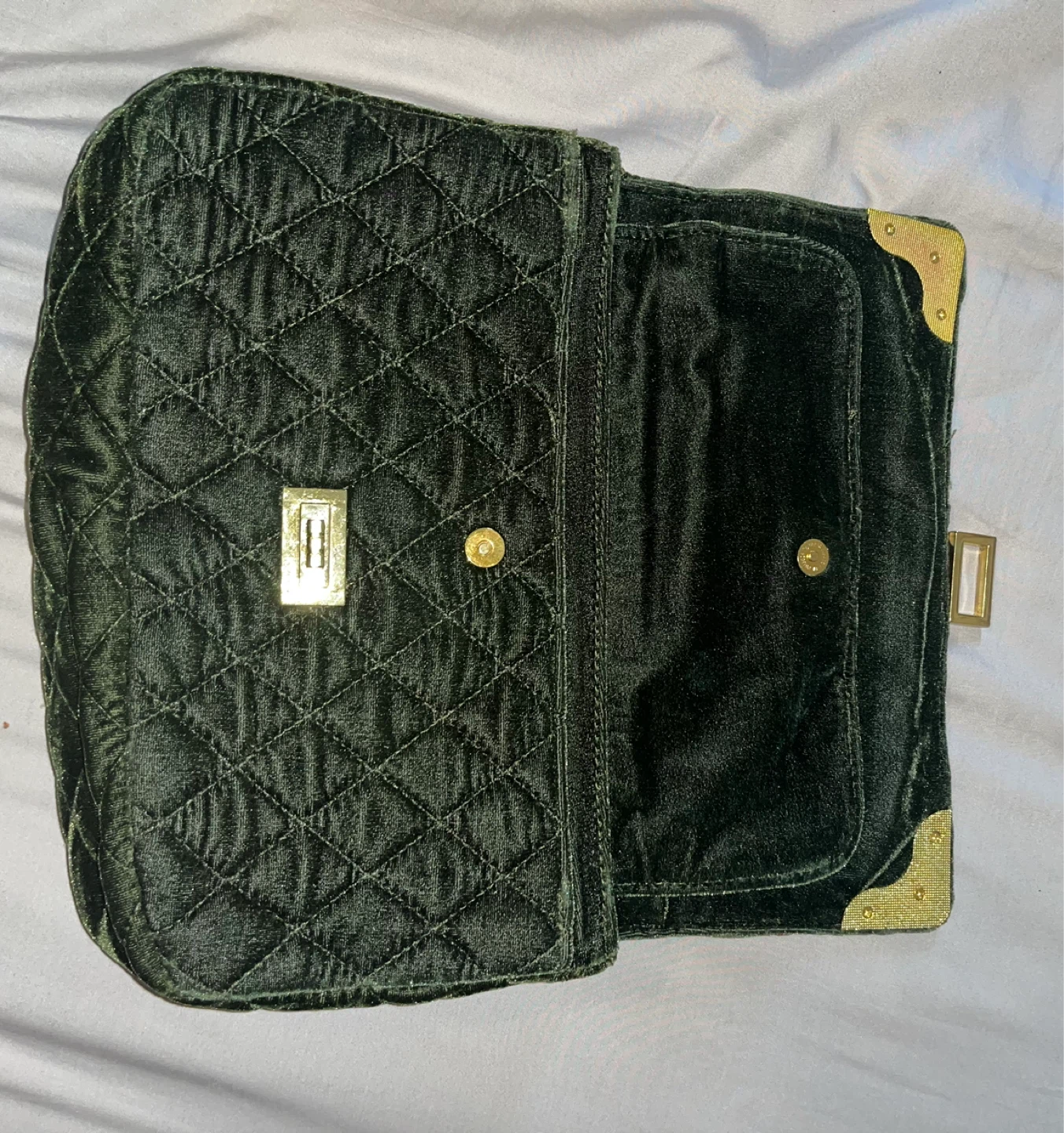 Quilted Velvet Shoulder Bag with Gold Chain - photo 3