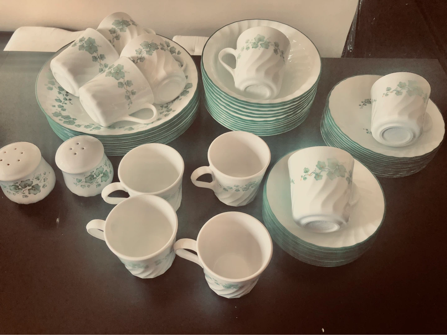 Corelle by Corning, Callaway, Green Ivy-Grand 60 +Piece Set - photo 2