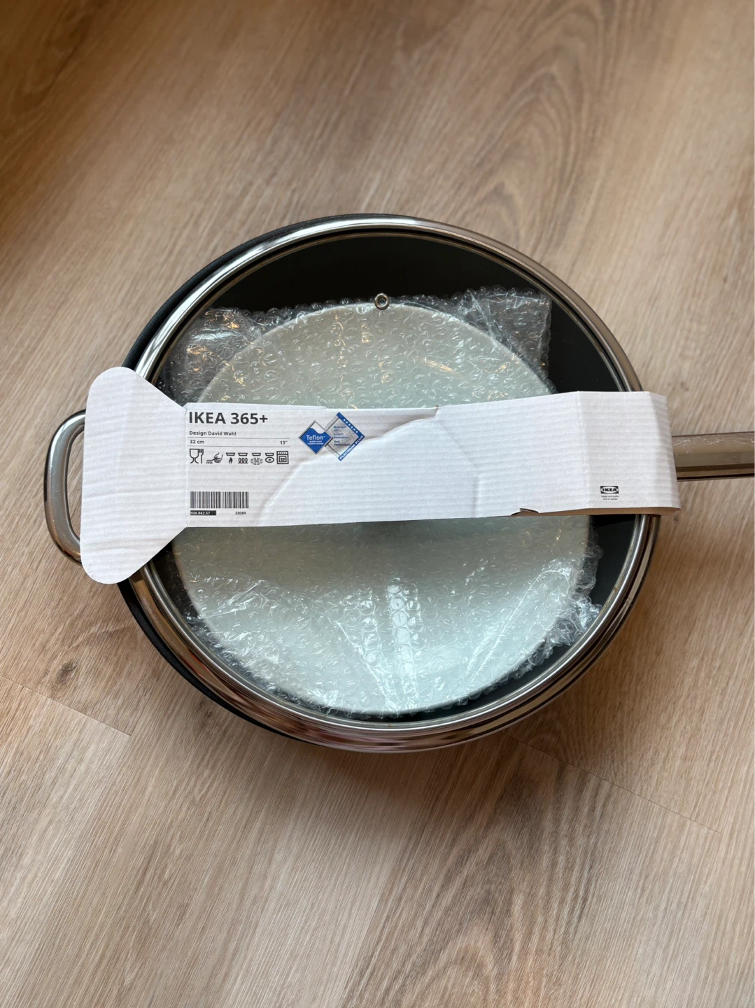 IKEA 365+ 32 cm Frying Pan (lightly used)