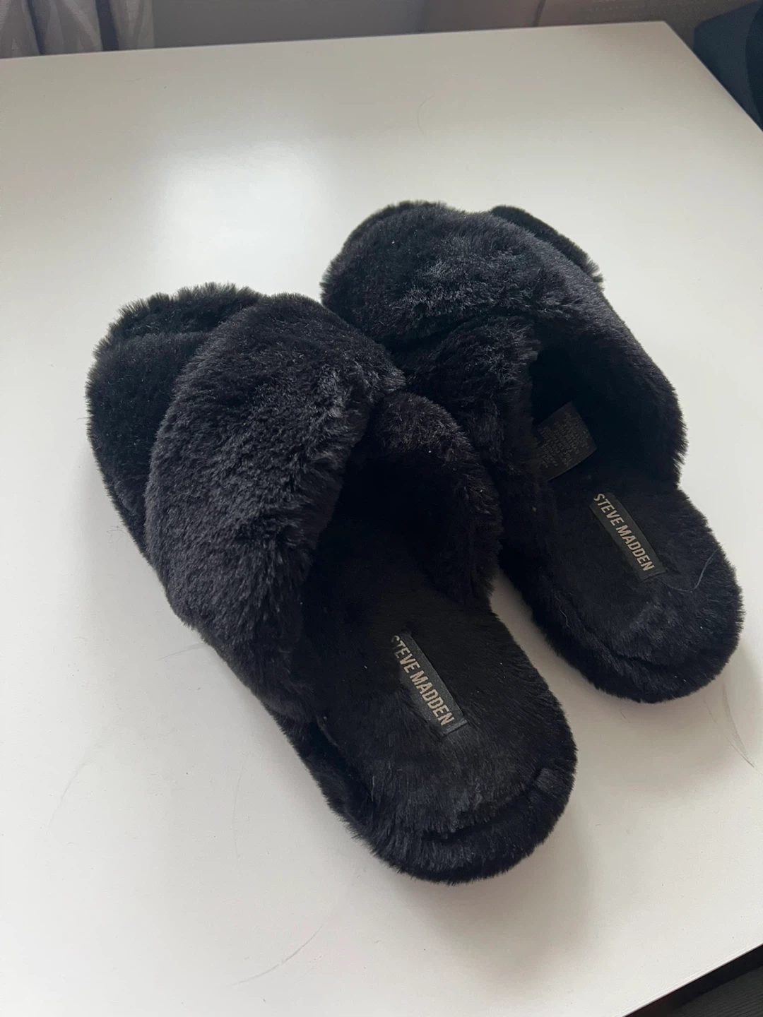 Steve Madden Black Faux Fur Slippers