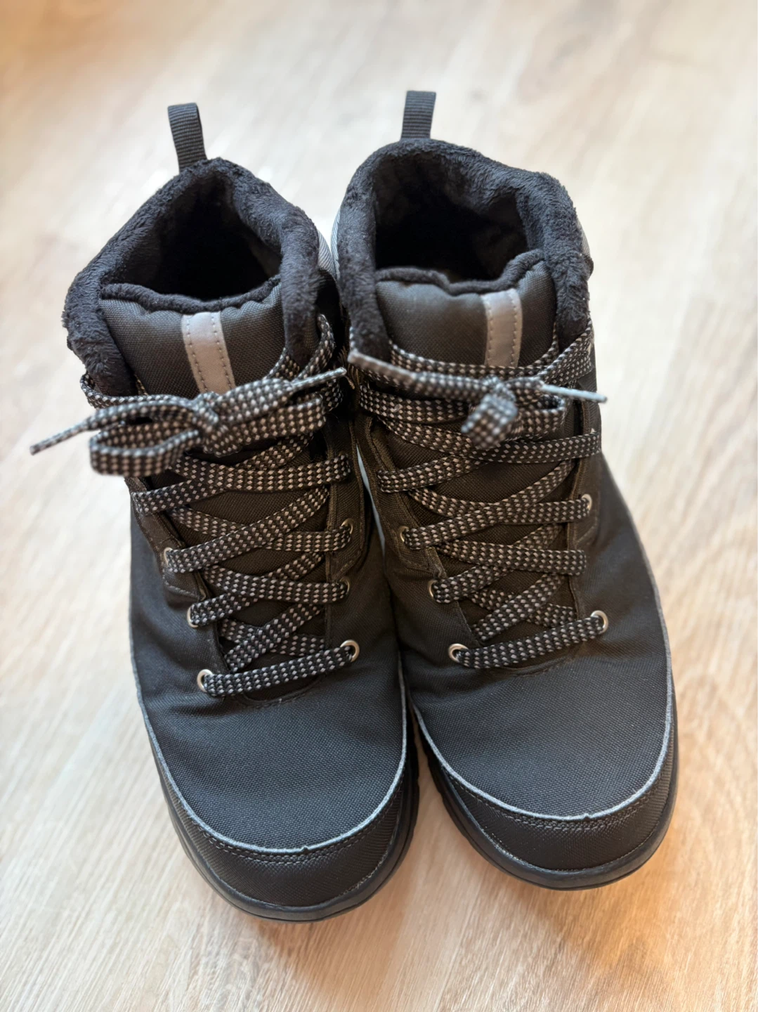 US9.5 Brand New - Quechua Waterproof Winter Boots - photo 2