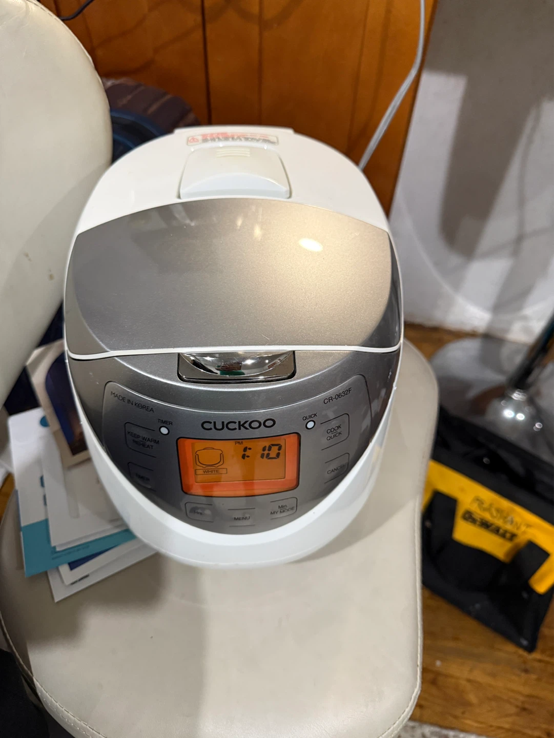 Cuckoo CR-0632F Rice Cooker - photo 2