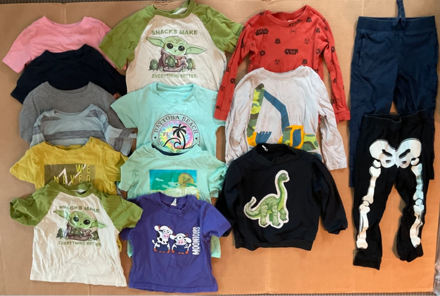 Kids Clothing Bundle - T-shirts, Sweatshirt & Pants size 4