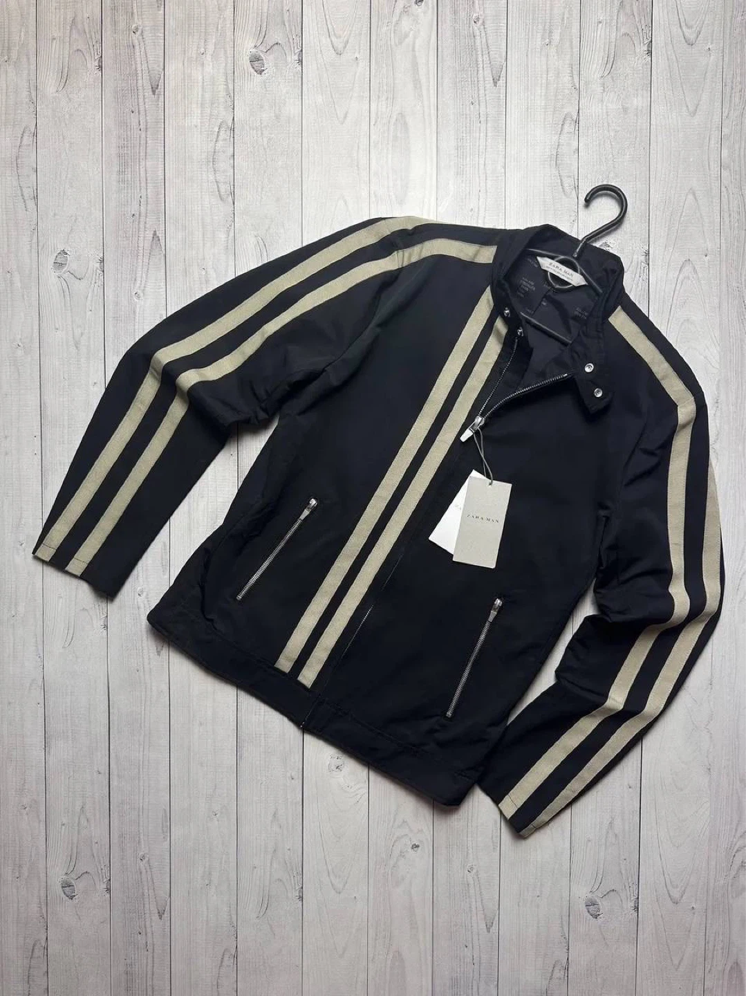 ZARA Man Black Jacket with Beige Stripes – Size L - photo 4