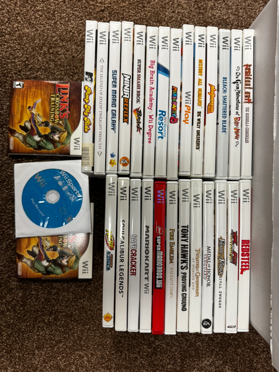 Nintendo Wii Bundle with Games and Accessories - photo 2