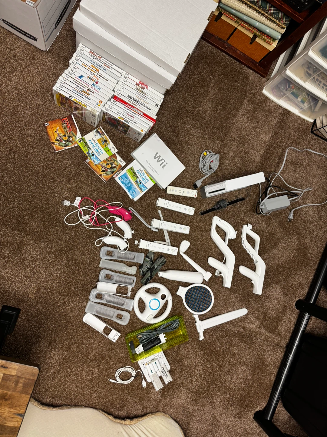 Nintendo Wii Bundle with Games and Accessories - photo 3