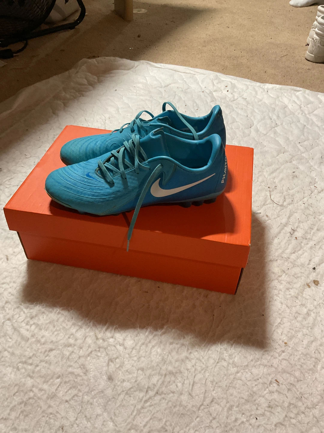 Nike Phantom Soccer Cleats