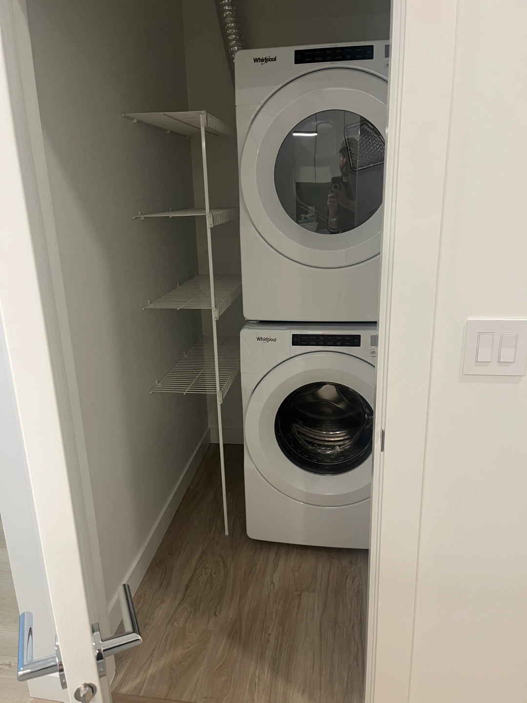 2bed 2bath brand new Apartment for rent in abbot - photo 4