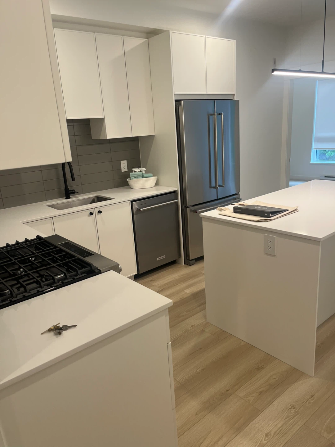 2bed 2bath brand new Apartment for rent in abbot - photo 3