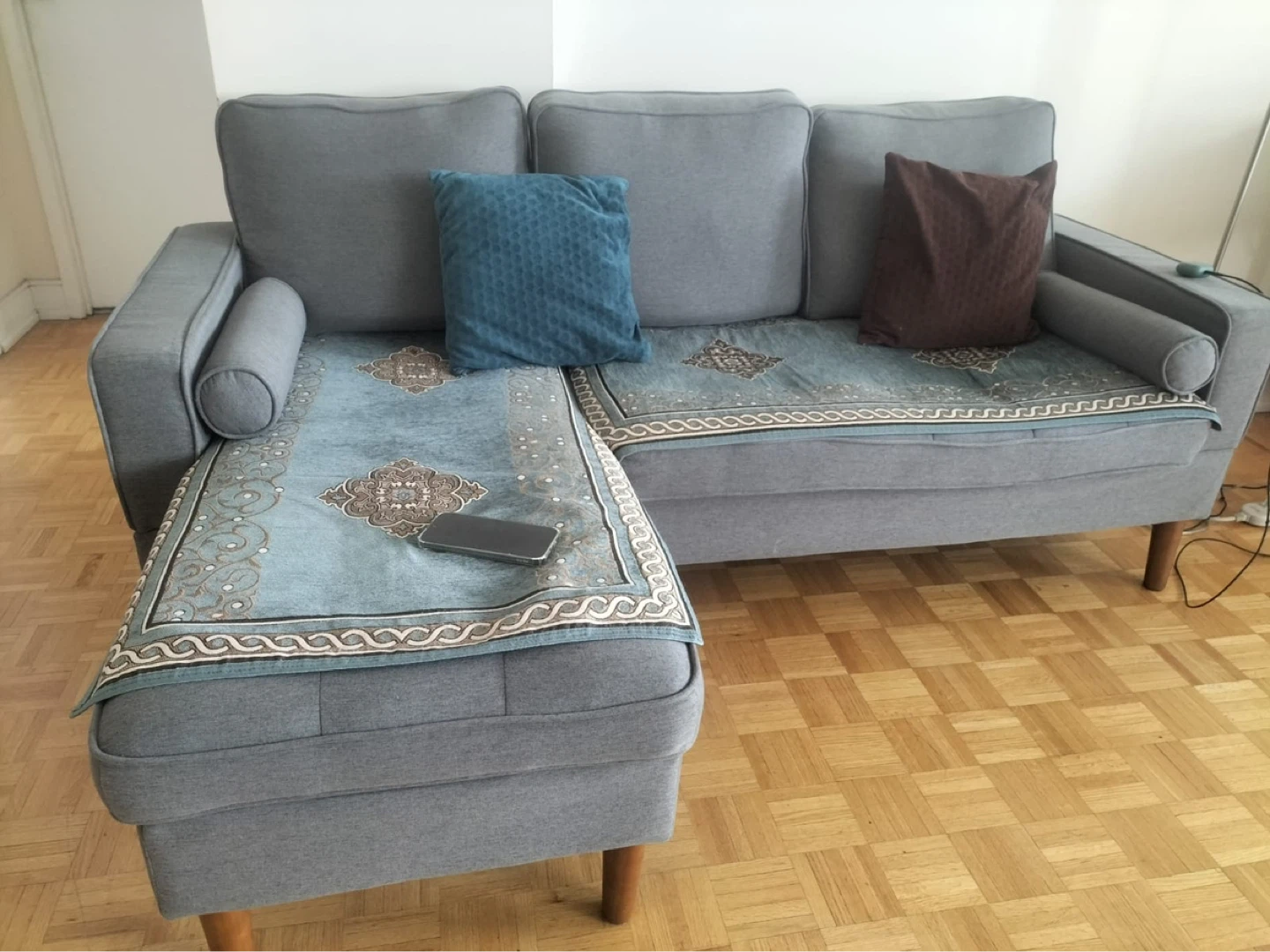 Grey L-Shaped Sectional Sofa / Couch - photo 4