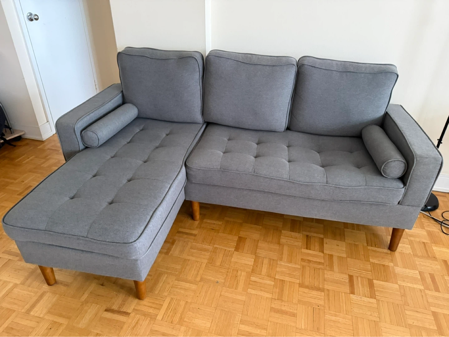 Grey L-Shaped Sectional Sofa / Couch