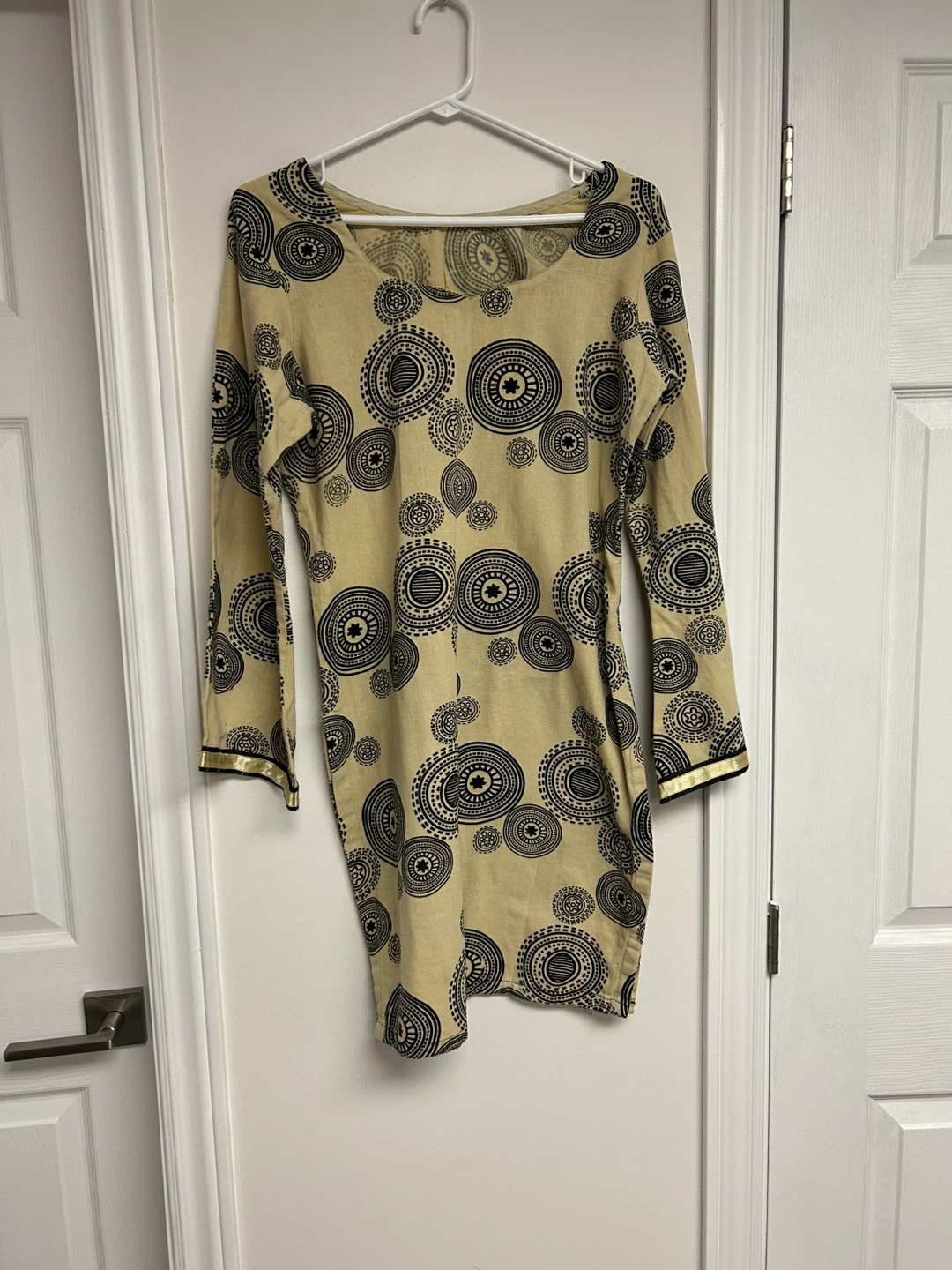 2 piece Long Sleeve Printed khaddar Tunic Top - photo 4