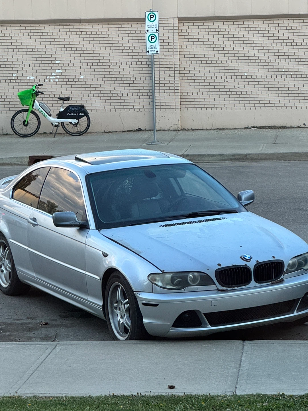 Silver BMW 3 Series Coupe