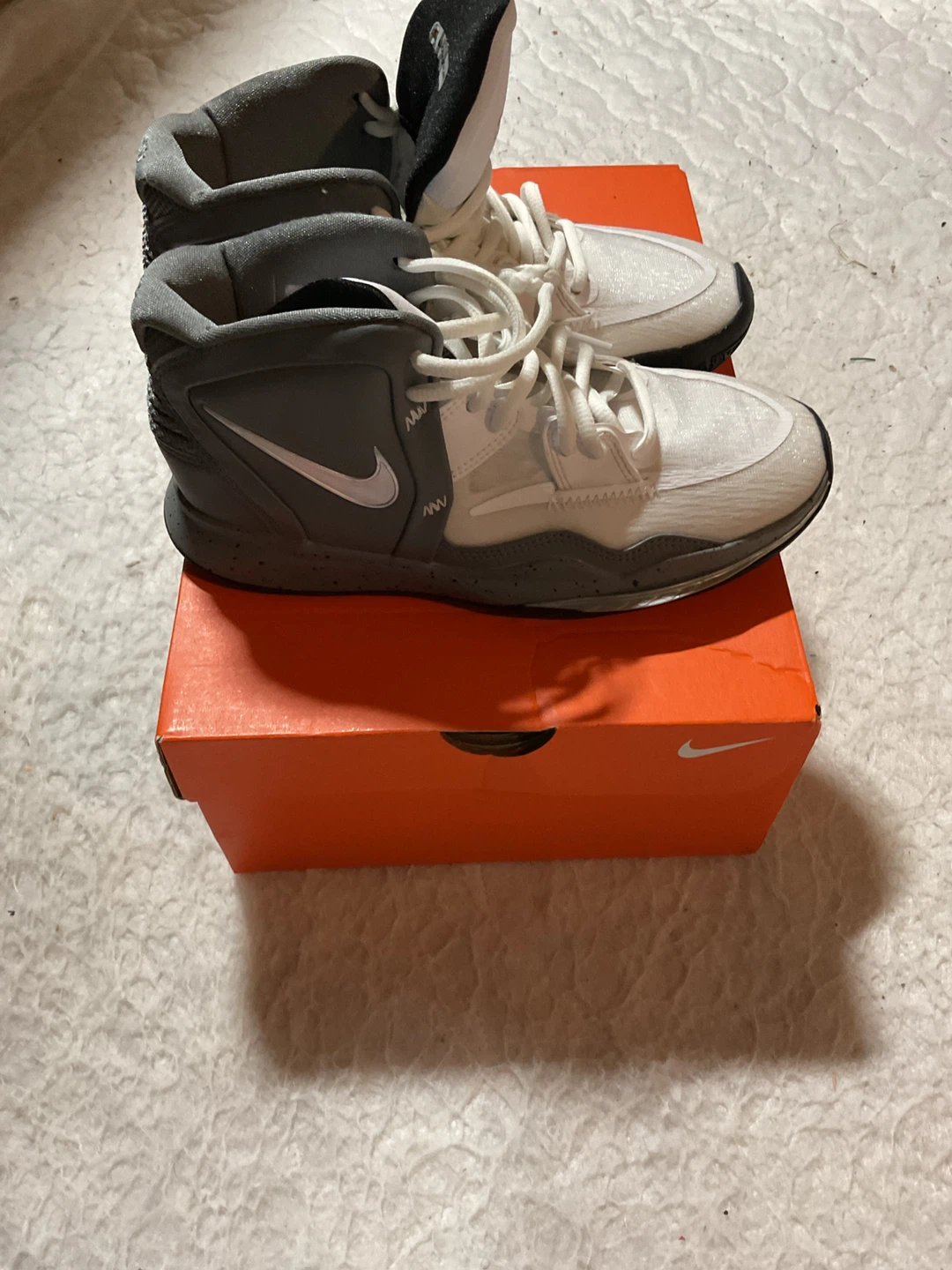 Nike Kyrie Flytrap 5 Basketball Shoes - photo 2