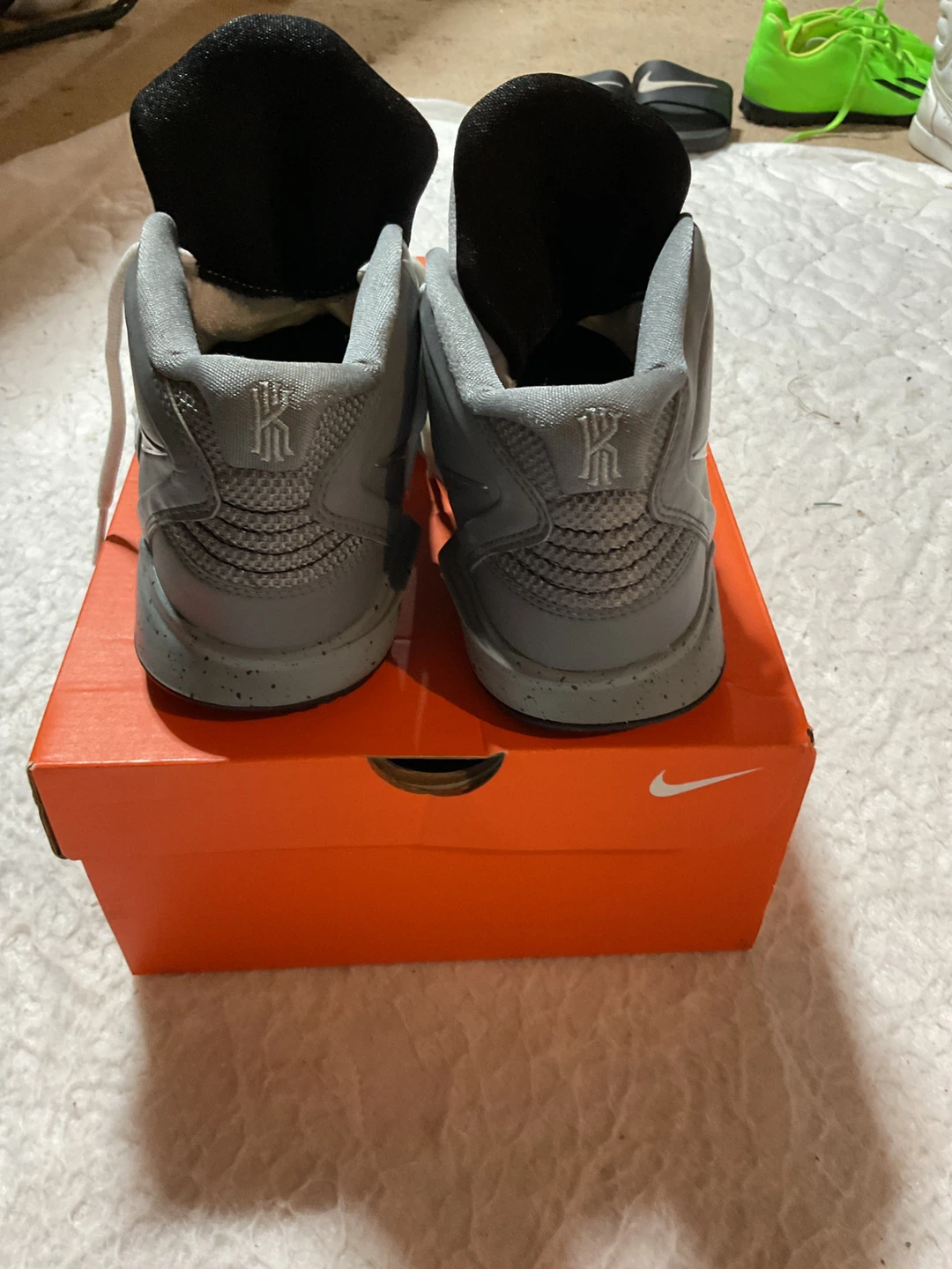 Nike Kyrie Flytrap 5 Basketball Shoes - photo 4