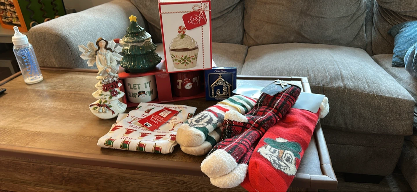 Christmas gifts and decor bundle