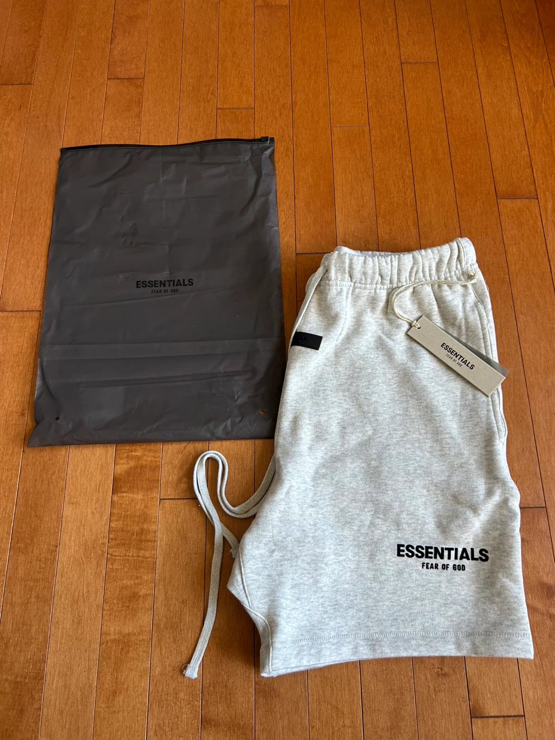 Essentials Light Oatmeal Short
