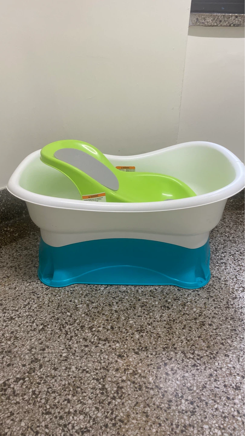Baby Bath Tub with Infant Insert - photo 2