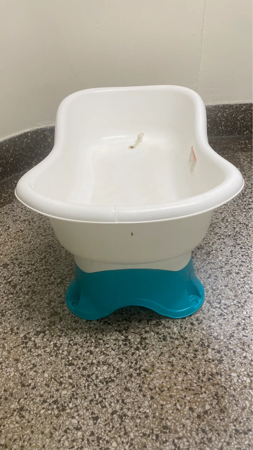 Baby Bath Tub with Infant Insert