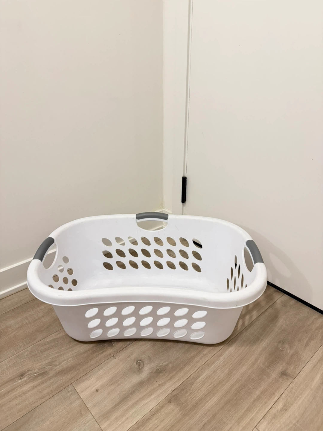 Sterilite White Laundry Basket with Grey Handles