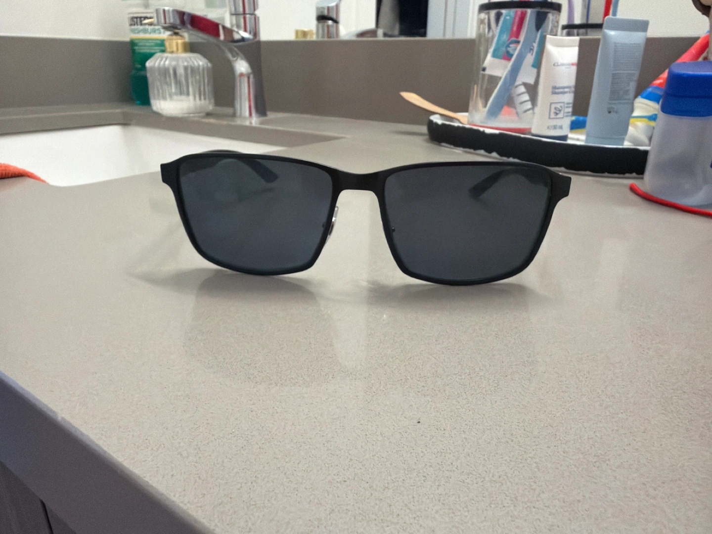Ray-Ban Black Square Sunglasses – Excellent Condition - photo 2