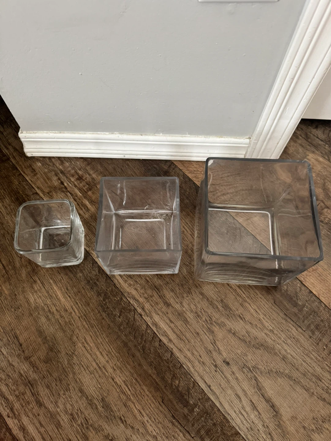 Set of 3 Square Glass Vases - photo 2