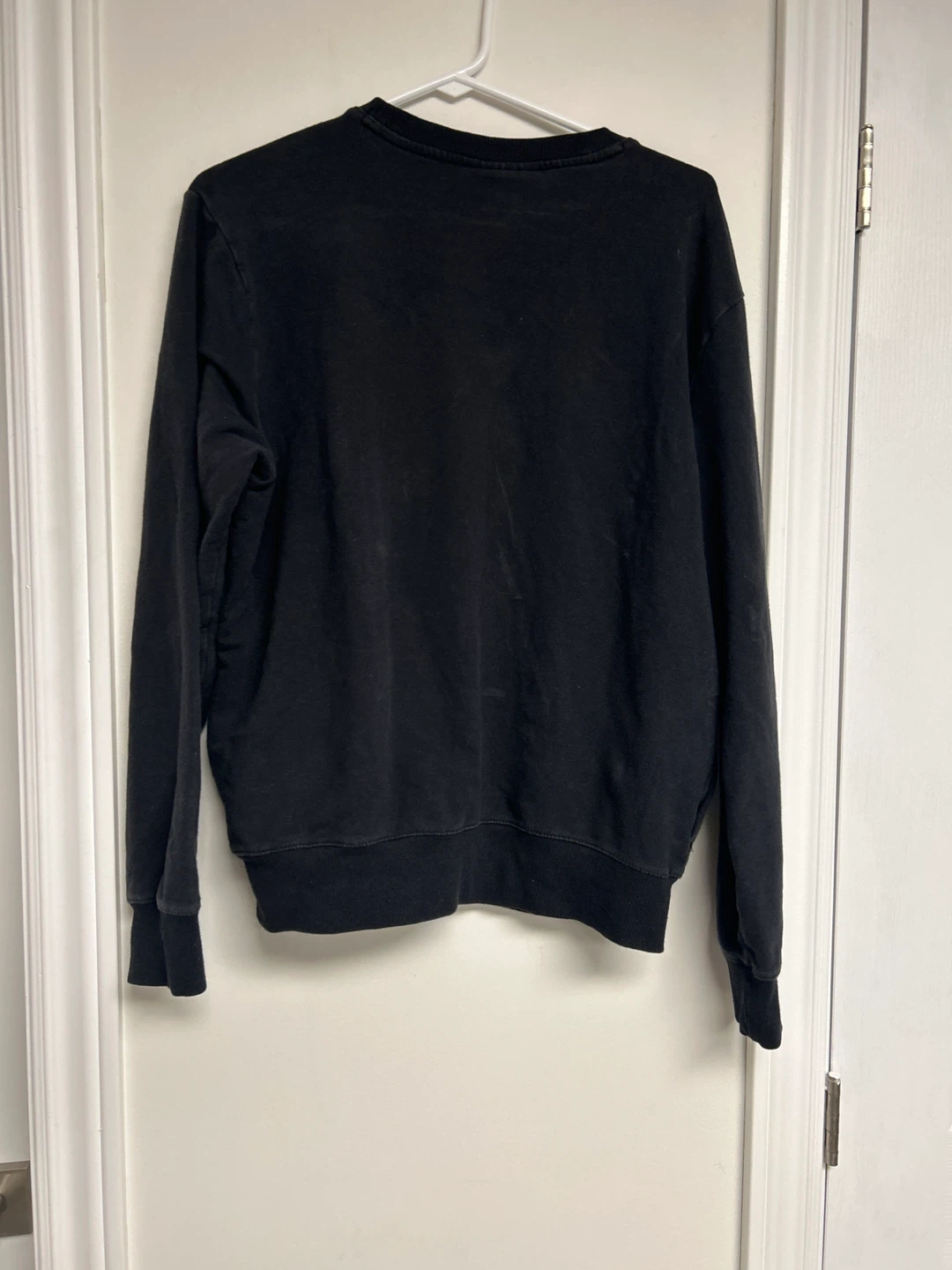 Fila Black Crewneck Sweatshirt - Size Medium - photo 2
