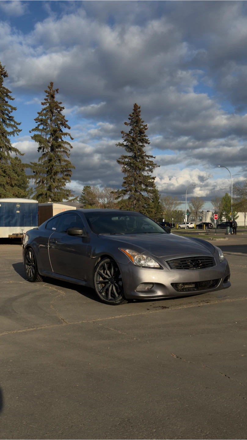 Infiniti G37 Coupe RWD - photo 2