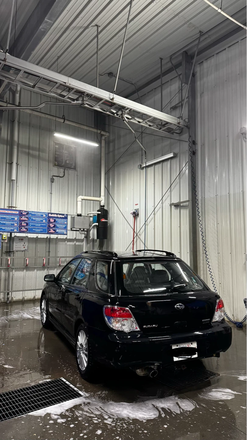 Black Subaru Impreza Wagon - photo 2