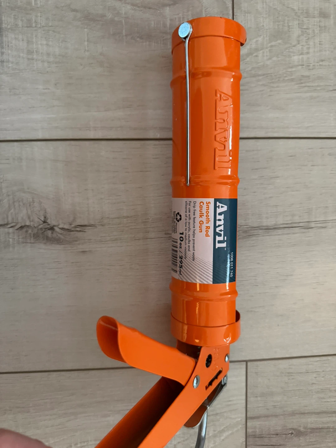 Anvil Smooth Rod Caulk Gun