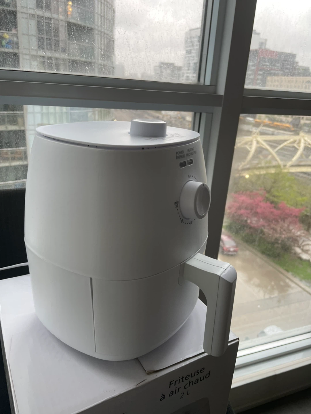 Mainstays 2.2 L Air Fryer - Brand New - photo 2