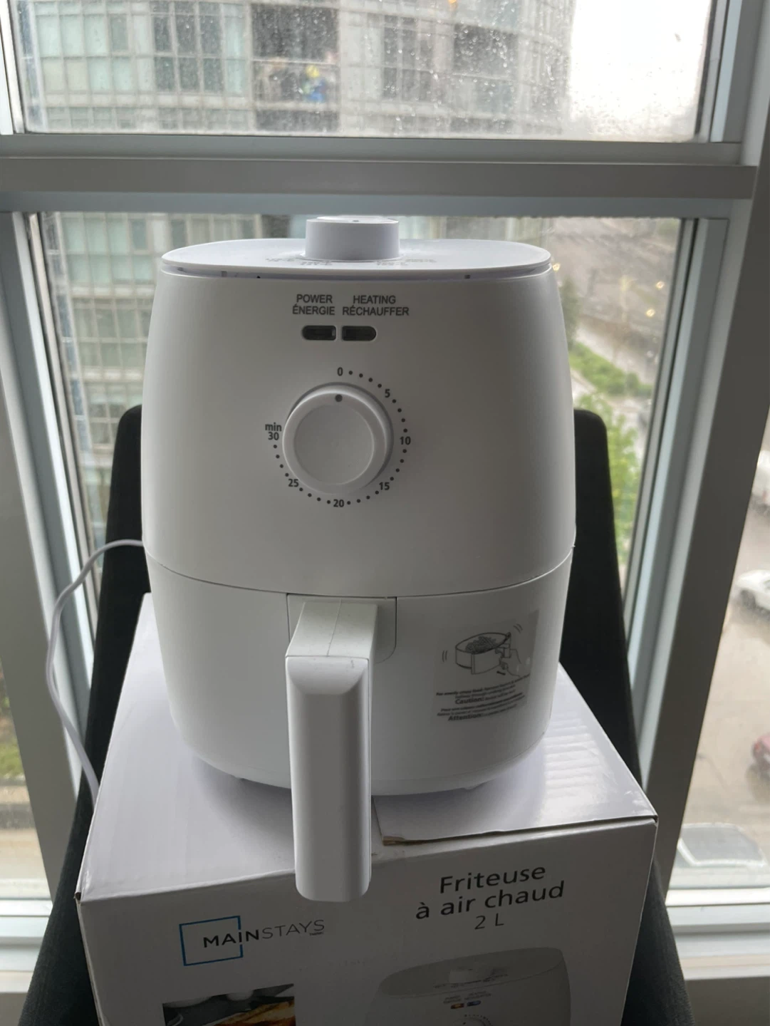 Mainstays 2.2 L Air Fryer - Brand New