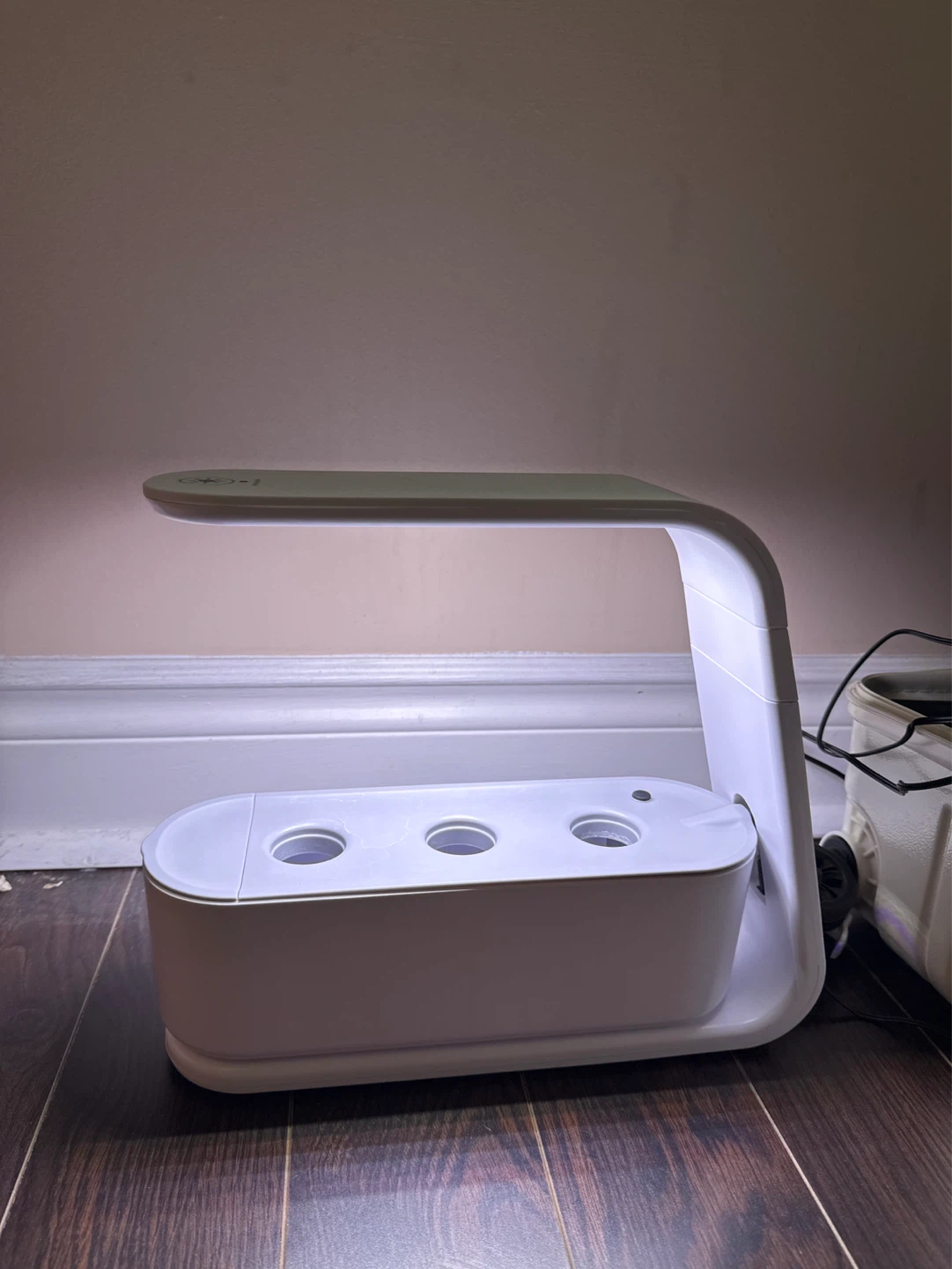 AeroGarden Harvest Indoor Garden - White
