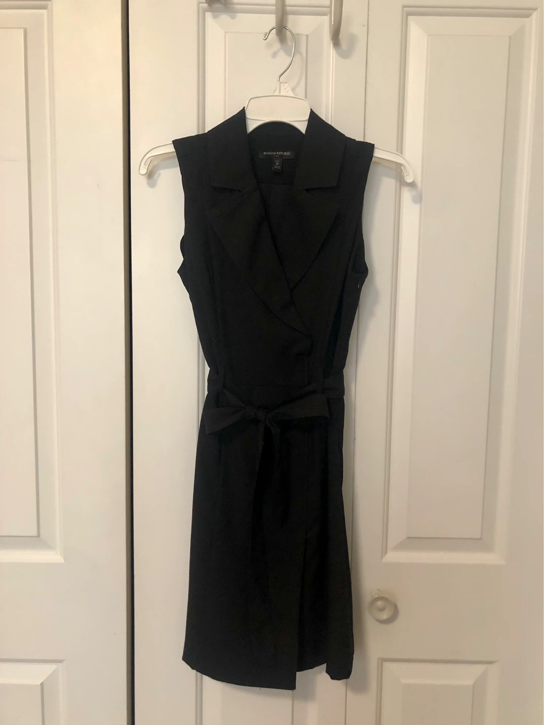 Banana Republic Sleeveless Wrap Dress (Petites Collection) - photo 3