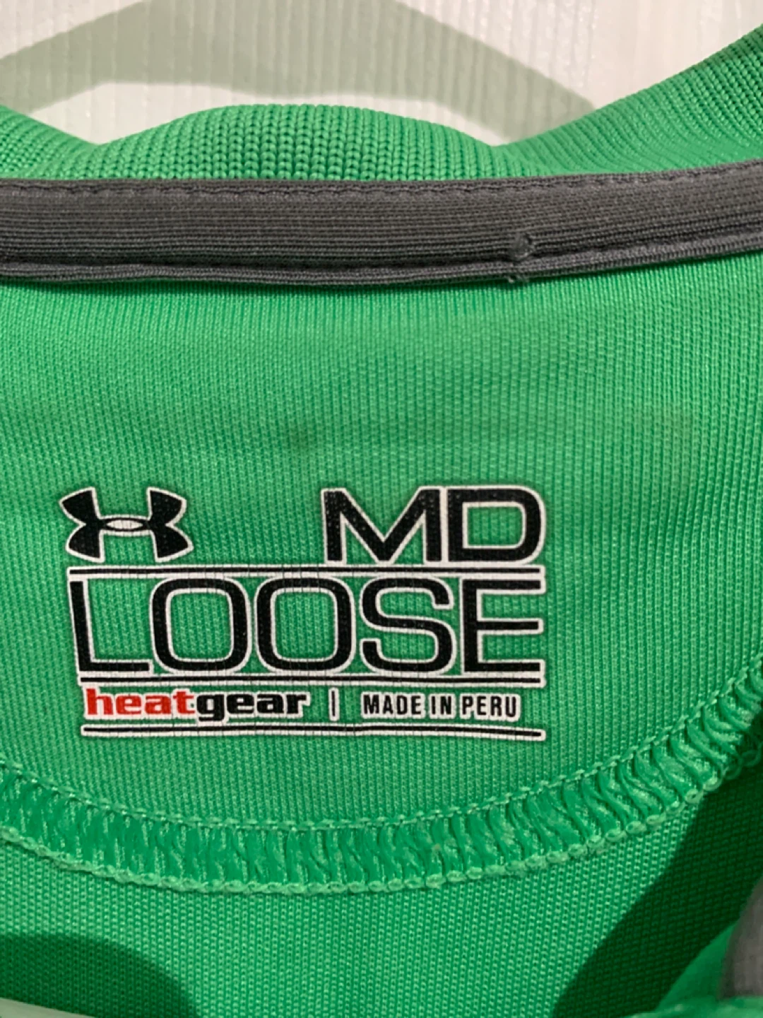 Under Armour Green Heatgear Loose Polo Shirt - Medium - photo 3