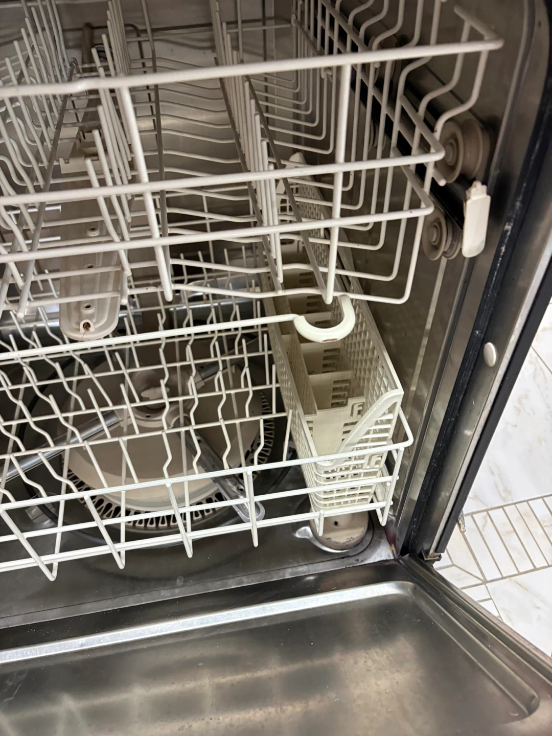 KitchenAid Dishwasher - photo 5